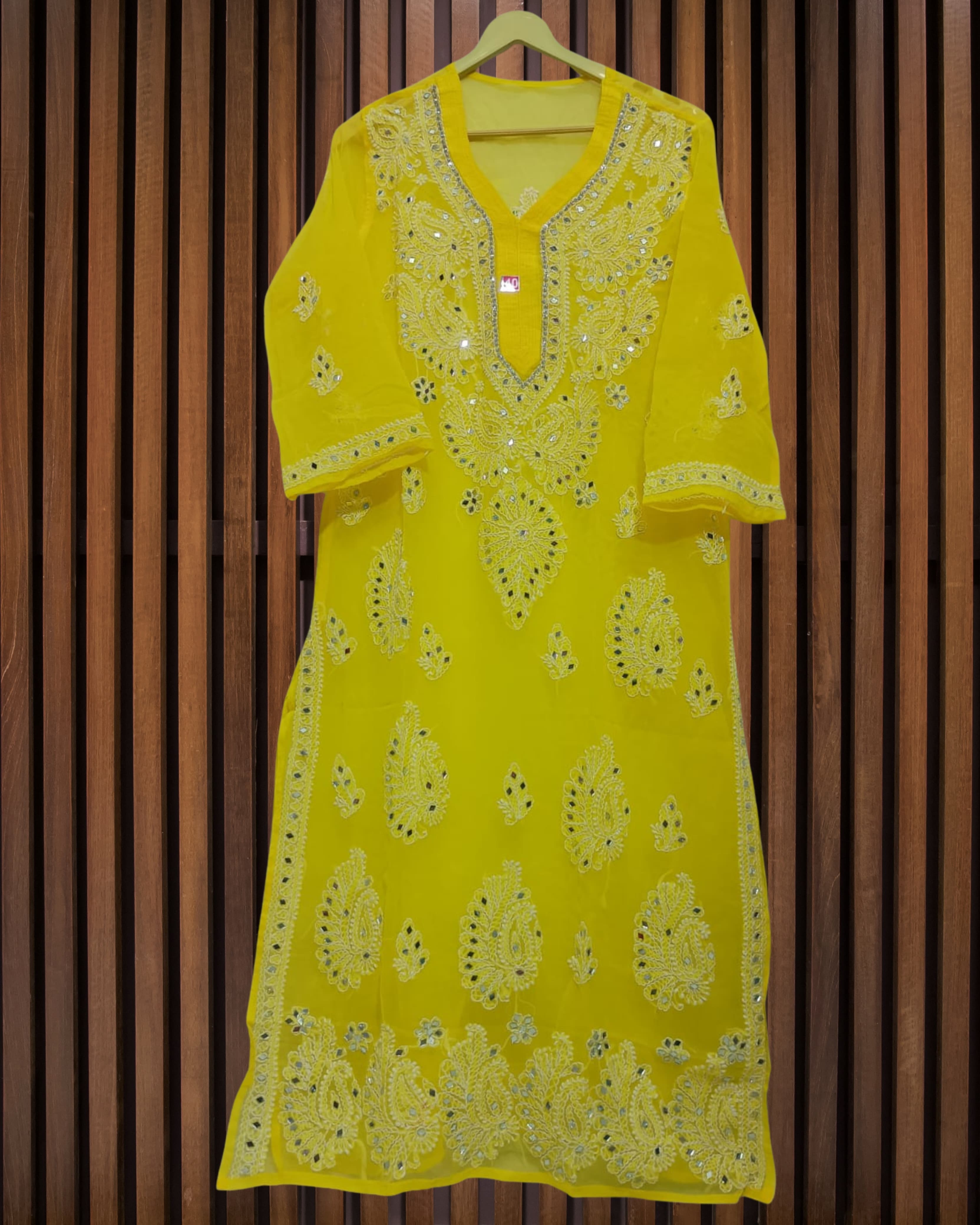 Pairahan Gulzar Kurti Lucknowi Chikankari view 4