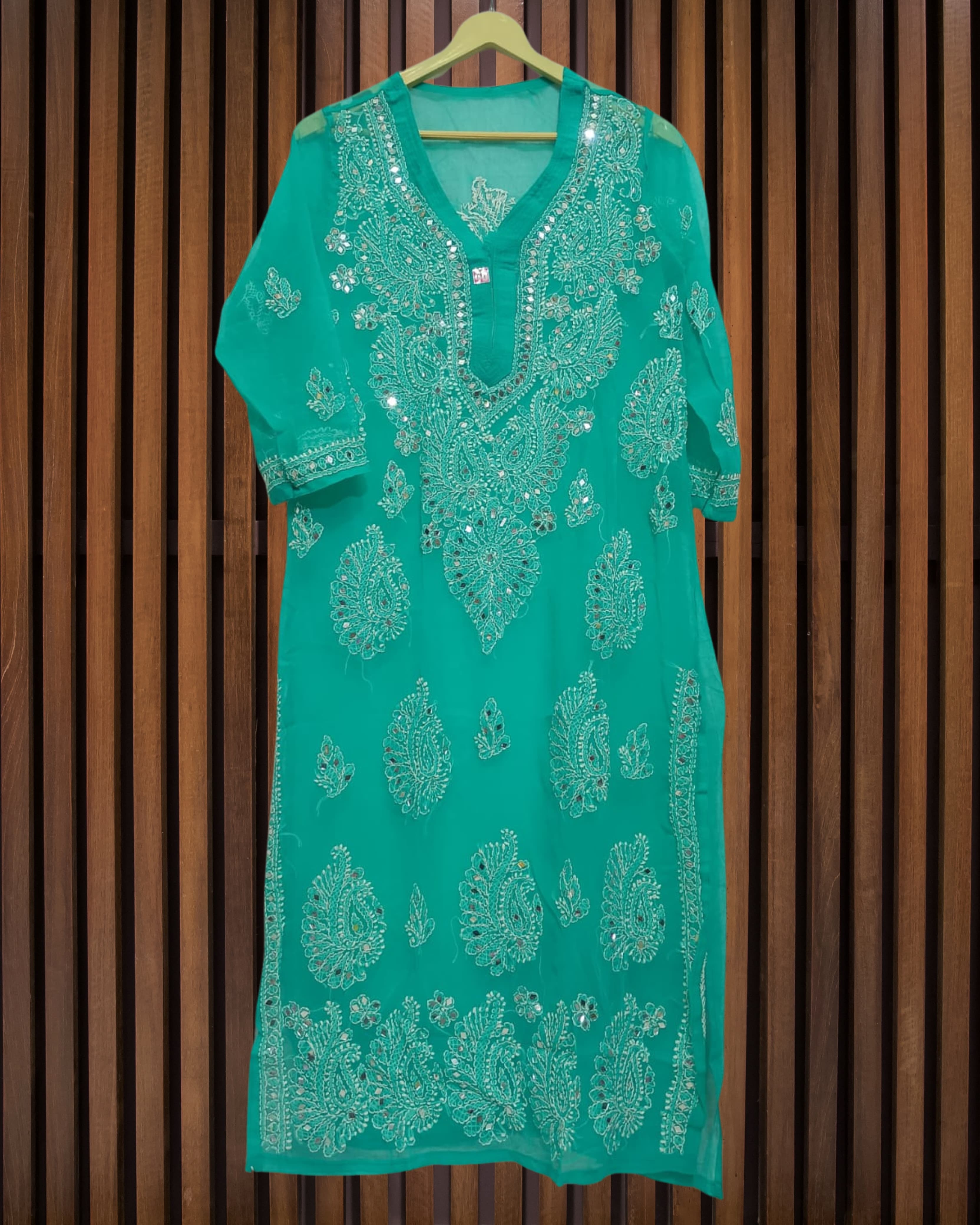 Pairahan Gulzar Kurti Lucknowi Chikankari view 6