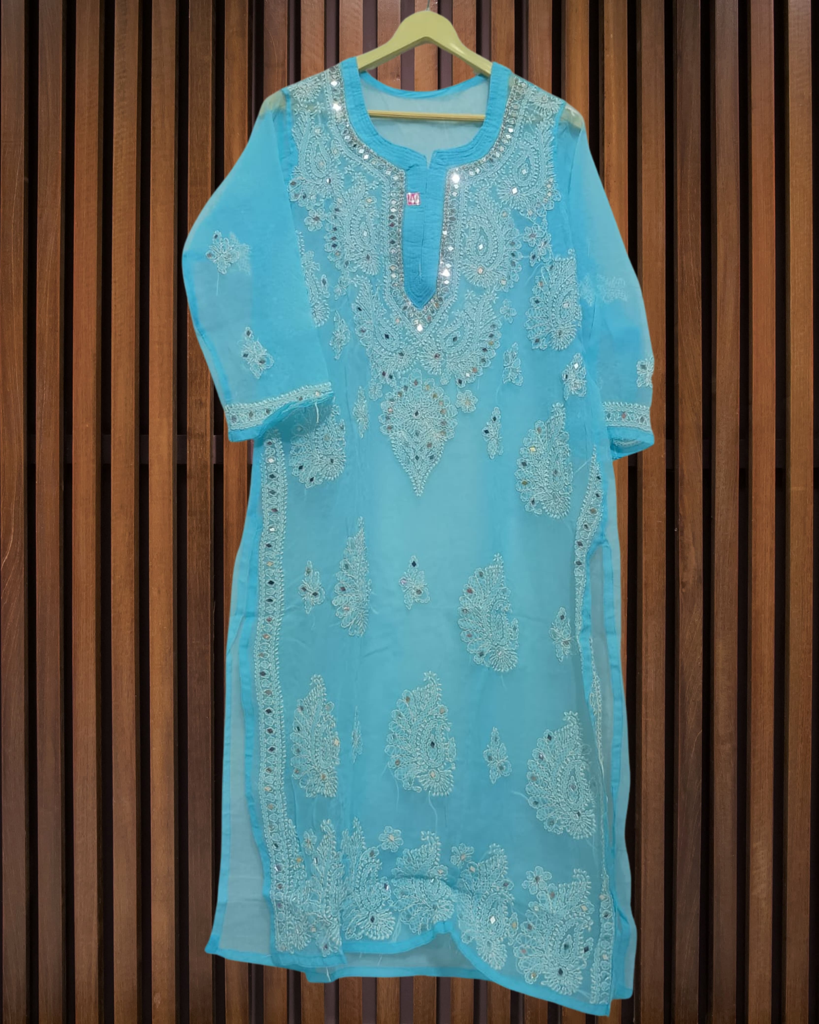 Pairahan Gulzar Kurti Lucknowi Chikankari view 13