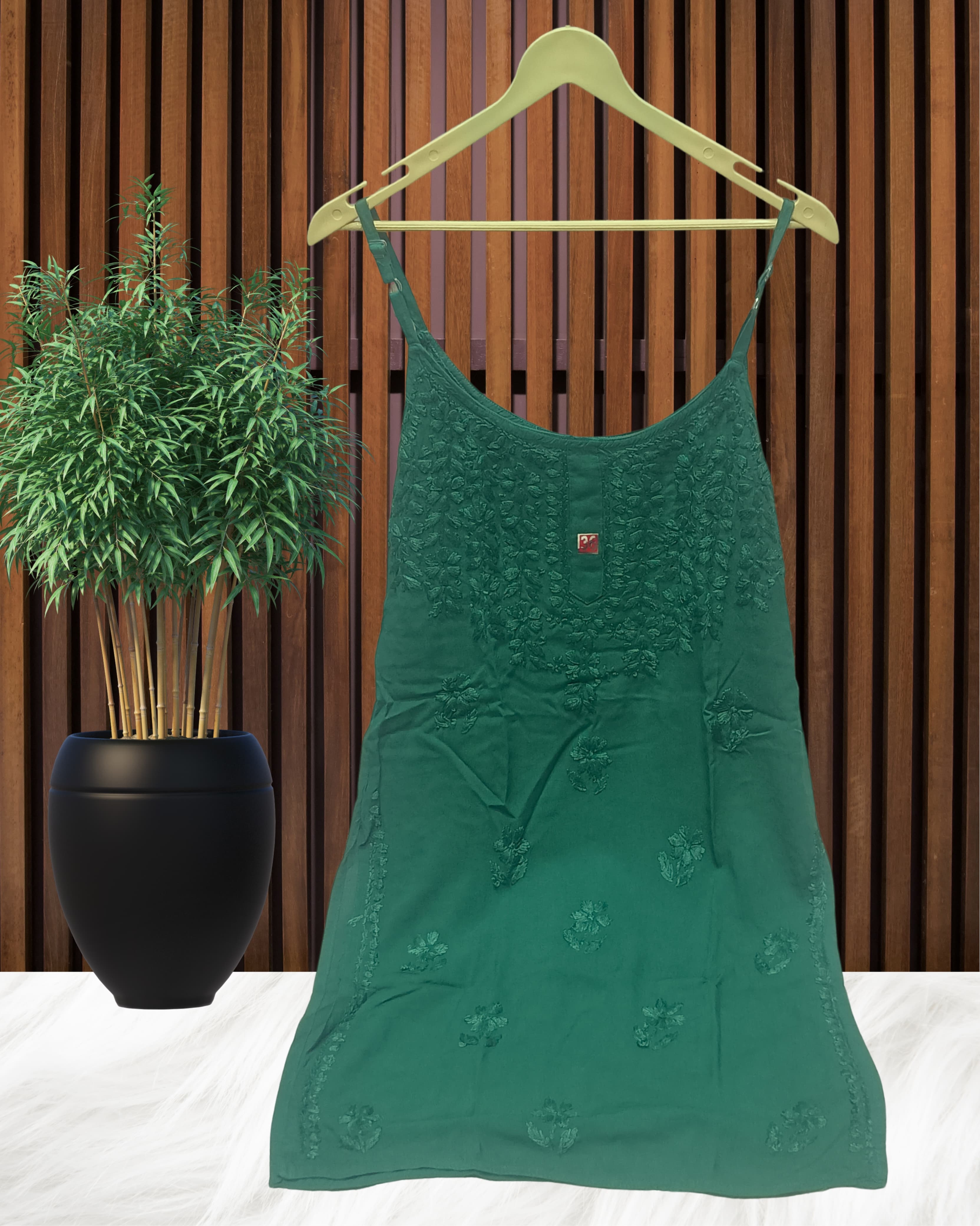 HOOR CHIKANKARI NOODLE TOP Lucknowi Chikankari view 4