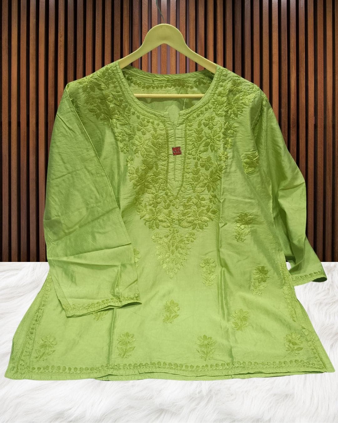 NOOR CHIKANKARI SHORT TOP Lucknowi Chikankari view 14