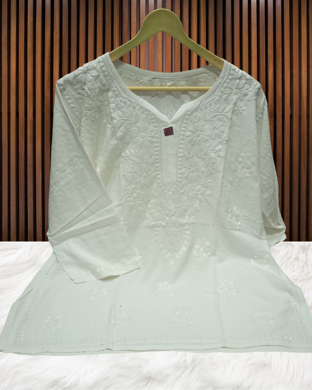 NOOR CHIKANKARI SHORT TOP Lucknowi Chikankari view 15