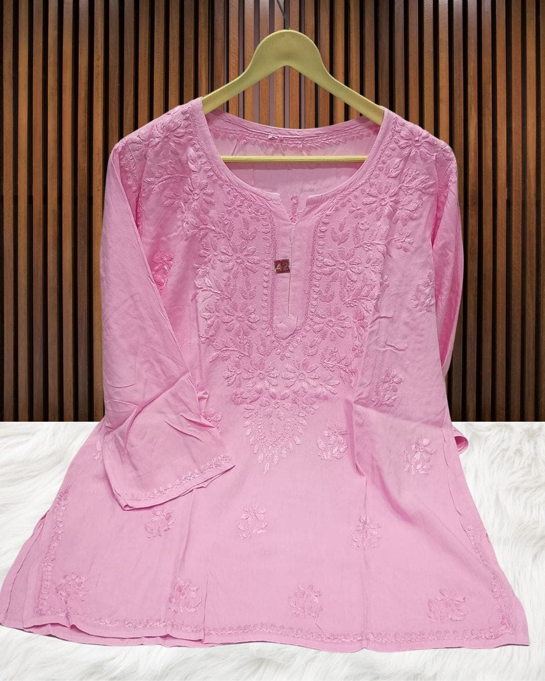 NOOR CHIKANKARI SHORT TOP Lucknowi Chikankari view 16